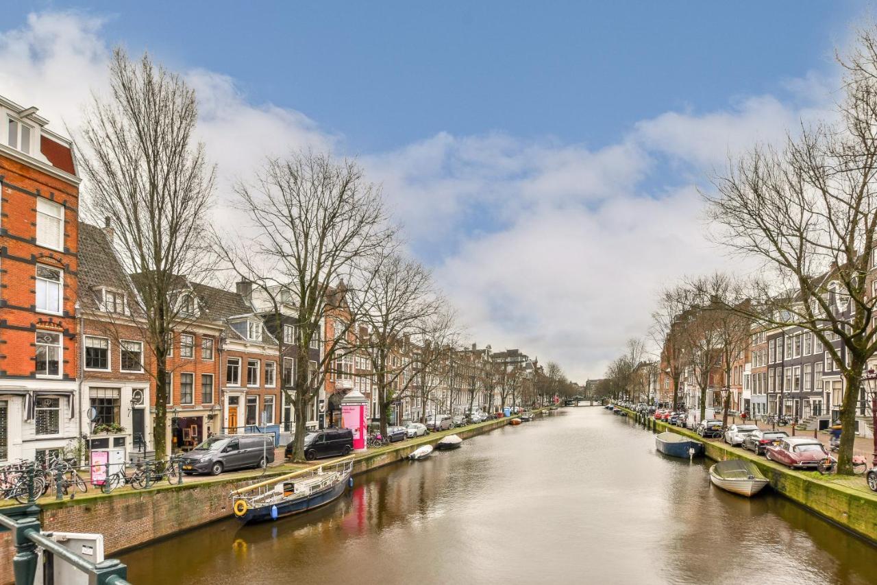 Spiegelgracht Apartments With Canal View Амстердам Екстер'єр фото